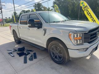 2023 Ford F-150 LARIAT - Primary Damage Right Image